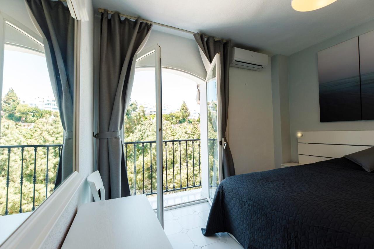 Spacious 2-Bedroom Apartment With Free Parking Sitio de Calahonda ภายนอก รูปภาพ