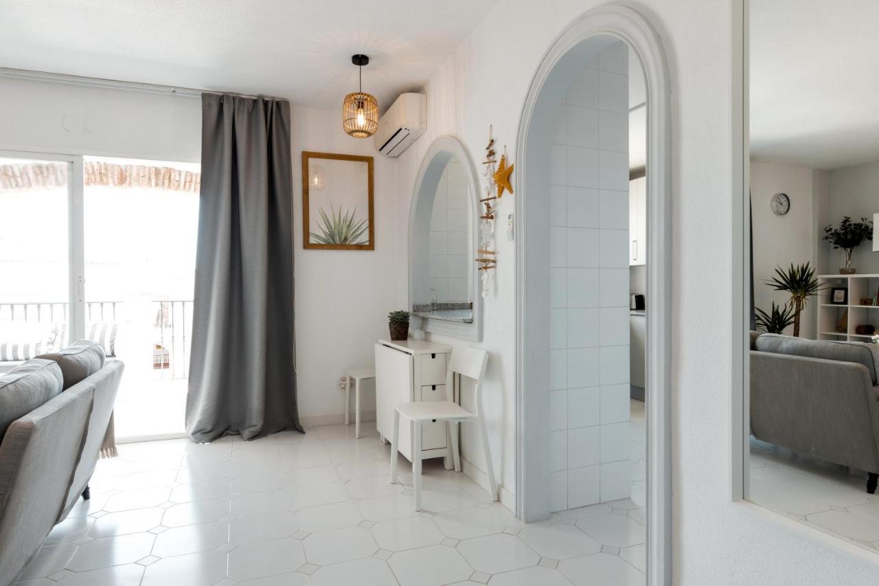 Spacious 2-Bedroom Apartment With Free Parking Sitio de Calahonda ภายนอก รูปภาพ