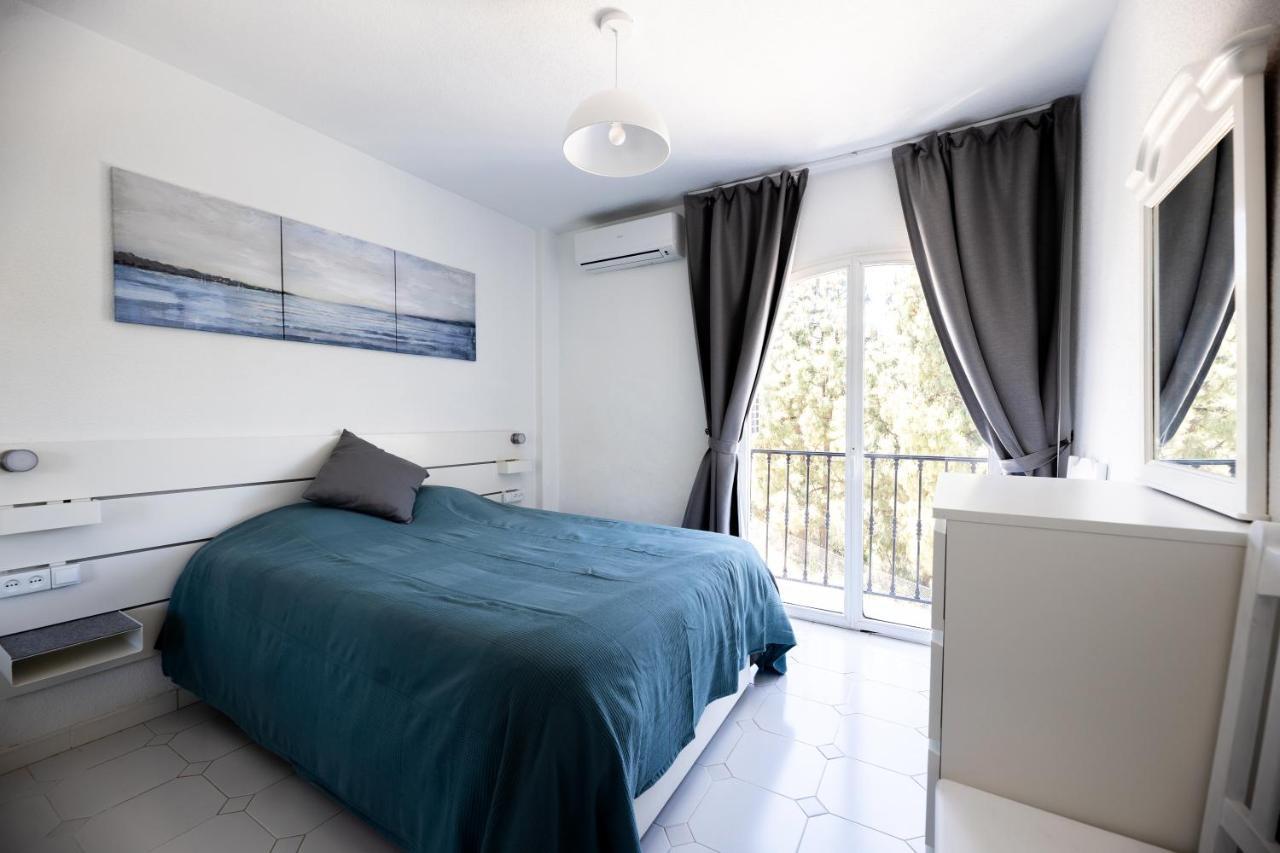 Spacious 2-Bedroom Apartment With Free Parking Sitio de Calahonda ภายนอก รูปภาพ