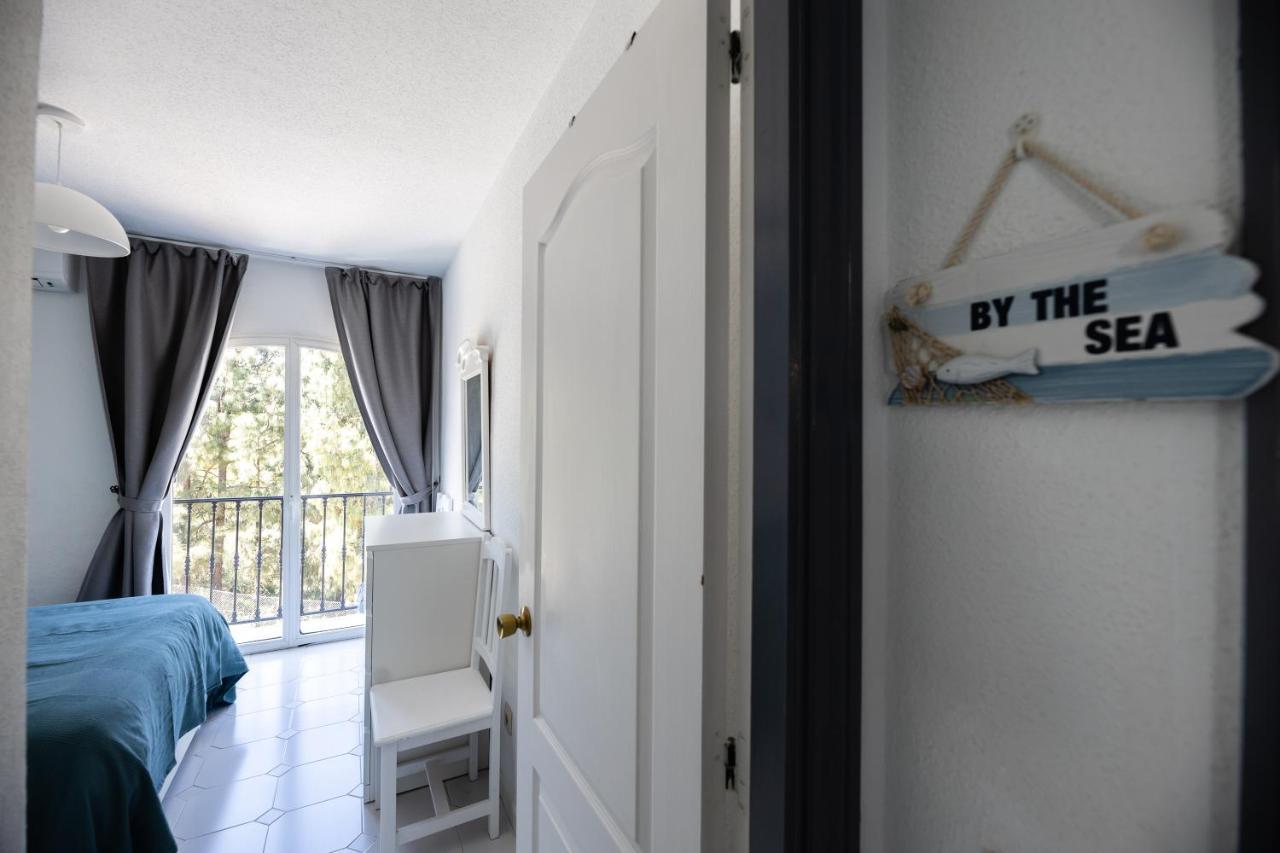 Spacious 2-Bedroom Apartment With Free Parking Sitio de Calahonda ภายนอก รูปภาพ