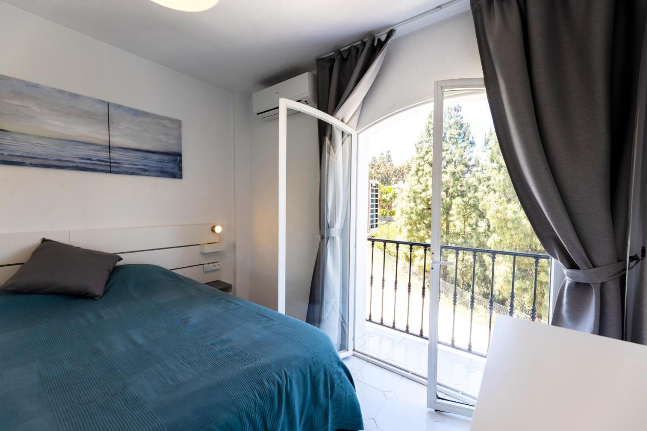 Spacious 2-Bedroom Apartment With Free Parking Sitio de Calahonda ภายนอก รูปภาพ